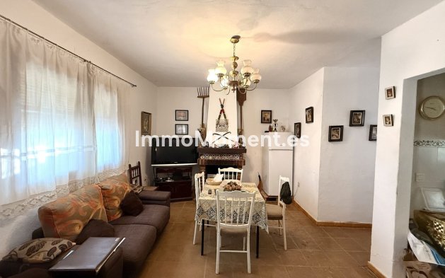 Detached villa - Resale - Inland  - Coín