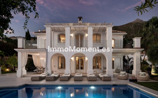 Detached villa - Resale - Inland  - Istán