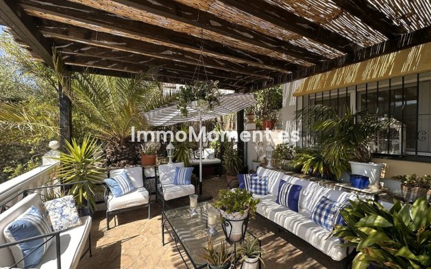 Detached villa - Resale - Inland  - Monda
