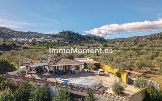 Detached villa - Resale - Inland  - Monda