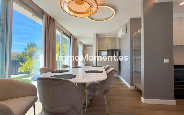 Detached villa - Resale - La Nucía - La Nucia Centro