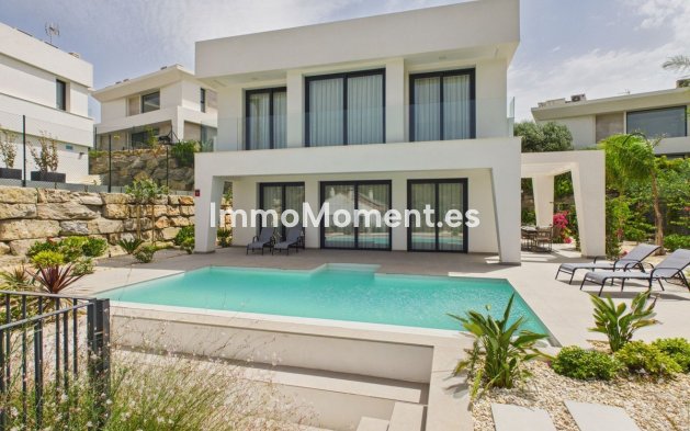 Detached villa - Resale - Manilva - La Duquesa