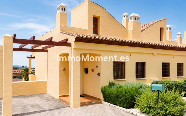 Detached villa - Resale - Manilva - La Duquesa