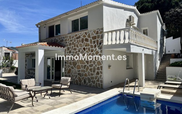 Detached villa - Resale - Marbella - El Rosario