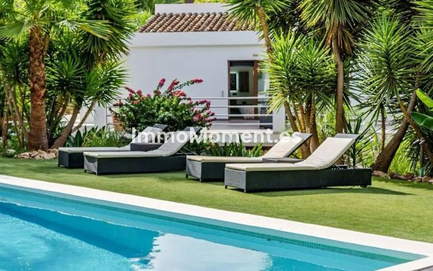 Detached villa - Resale - Marbella - El Rosario