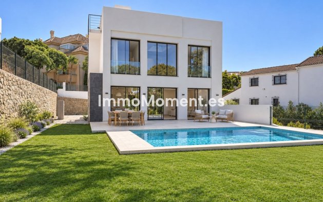 Detached villa - Resale - Marbella - Elviria