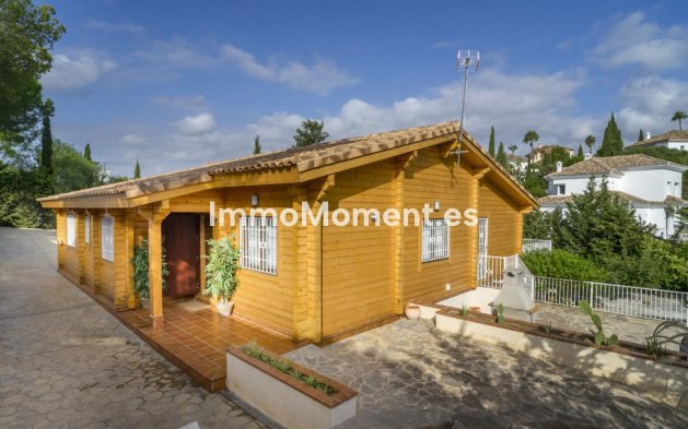 Detached villa - Resale - Marbella - Elviria
