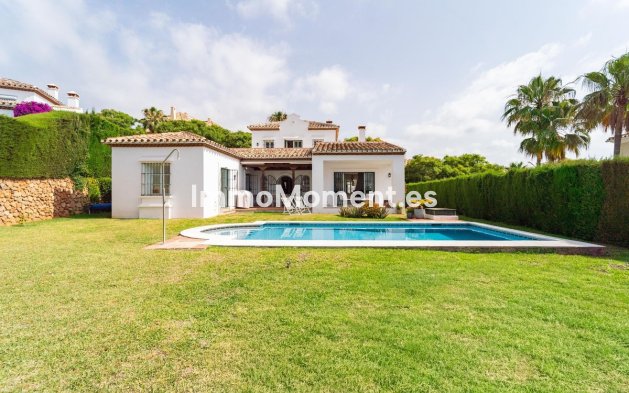 Detached villa - Resale - Marbella - Elviria