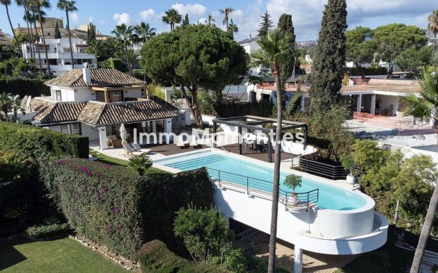 Detached villa - Resale - Marbella - Nueva Andalucía