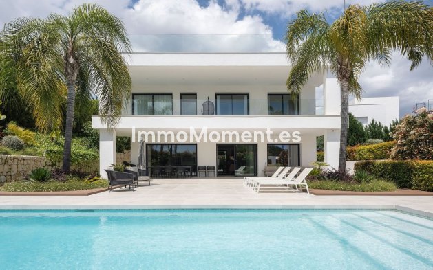 Detached villa - Resale - Marbella - Nueva Andalucía