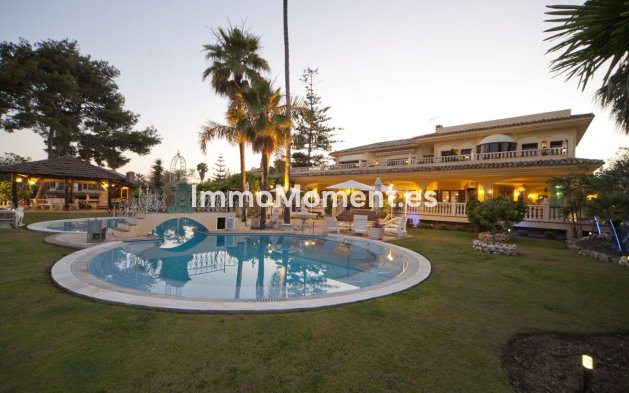 Detached villa - Resale - Marbella - Nueva Andalucía