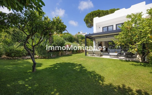 Detached villa - Resale - Marbella - Nueva Andalucía