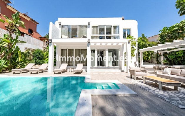 Detached villa - Resale - Marbella - Nueva Andalucía