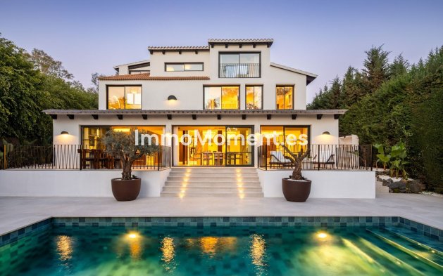 Detached villa - Resale - Marbella - Nueva Andalucía