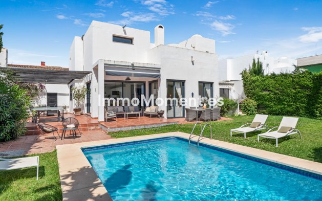 Detached villa - Resale - Marbella - Puerto Banús