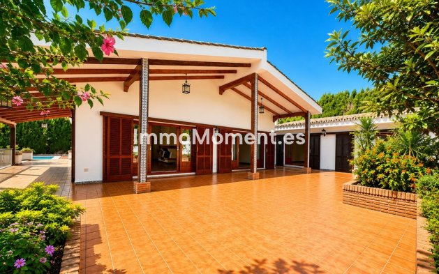 Detached villa - Resale - Marbella - Río Real