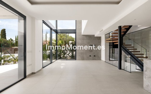 Detached villa - Resale - Marbella - Río Real