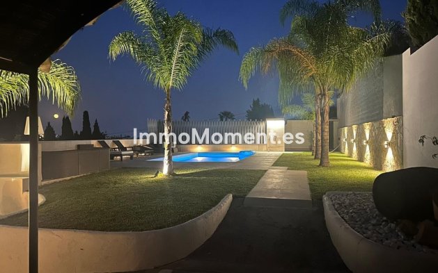 Detached villa - Resale - Marbella - Valle del Sol