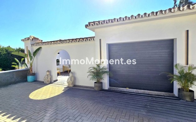 Detached villa - Resale - Mijas Costa - El Chaparral