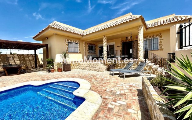 Detached villa - Resale - Orihuela - Cabo roig - La Zenia