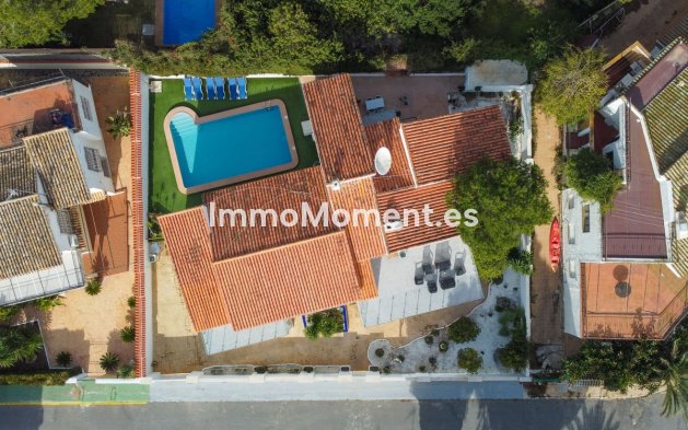 Detached villa - Resale - Orihuela - Campoamor