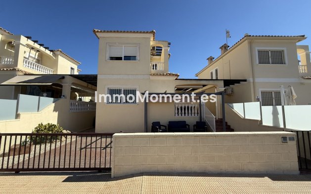 Detached villa - Resale - Orihuela Costa - Cabo roig - La Zenia