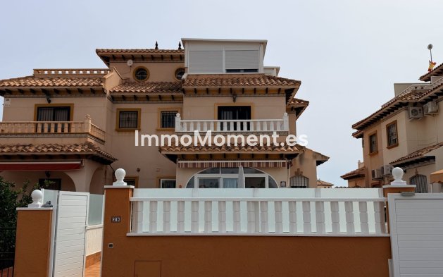 Detached villa - Resale - Orihuela Costa - Orihuela Costa