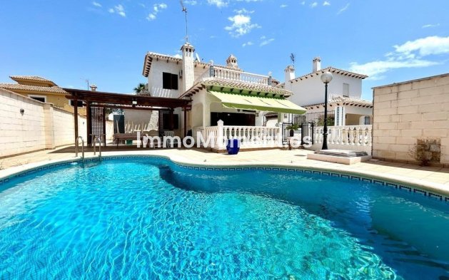 Detached villa - Resale - Orihuela - La Zenia