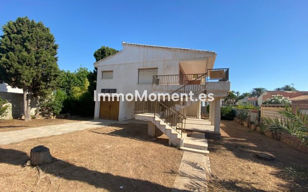 Detached villa - Resale - Orihuela - La Zenia