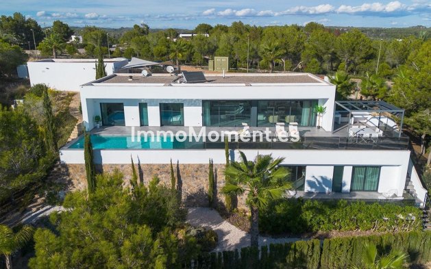 Detached villa - Resale - Orihuela - Las Colinas Golf