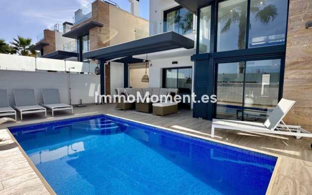 Detached villa - Resale - Orihuela - Lomas de Cabo Roig