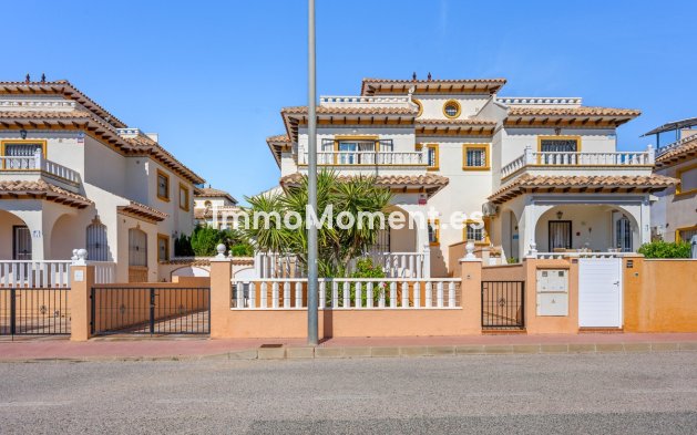 Detached villa - Resale - Orihuela - Lomas de Cabo Roig