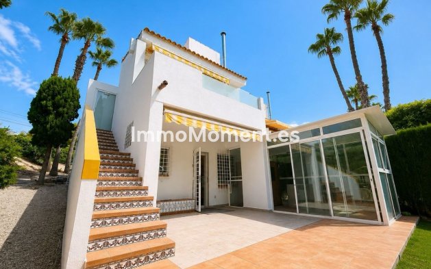 Detached villa - Resale - Orihuela - Villamartín