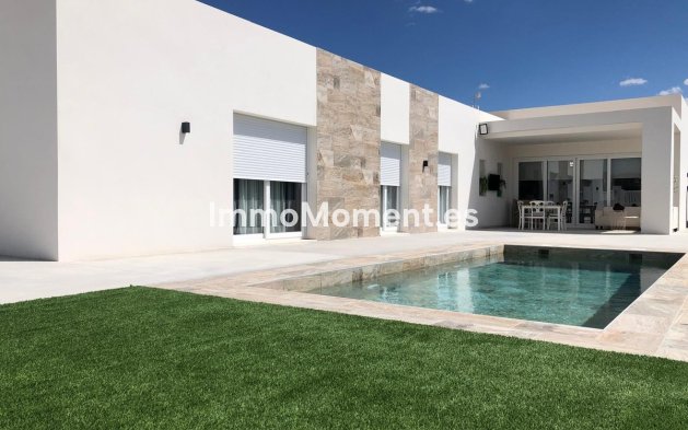 Detached villa - Resale - Pinoso - Pinoso Centro