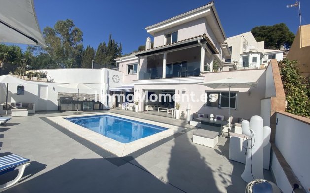 Detached villa - Resale - Torremolinos - Torremolinos