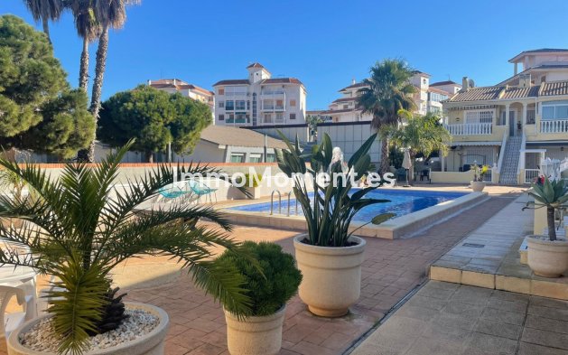 Detached villa - Resale - Torrevieja - La Mata