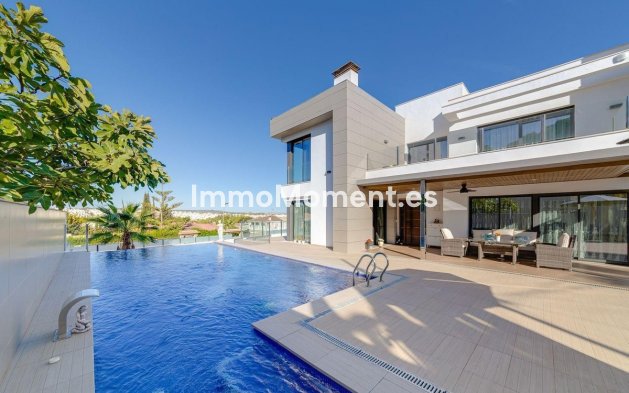Detached villa - Resale - Torrevieja - Torrevieja Centro