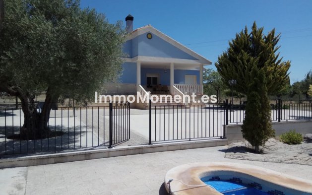 Detached villa - Resale - Yecla - Yecla Centro