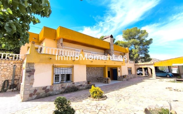 Detached villa - Resale - Yecla - Yecla Centro
