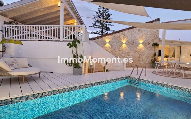 Freistehende Villa - Neubau - Estepona  - Estepona Centro