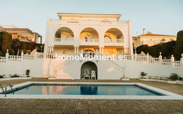 Freistehende Villa - Wiederverkauf - Benalmadena - Benalmadena Centro