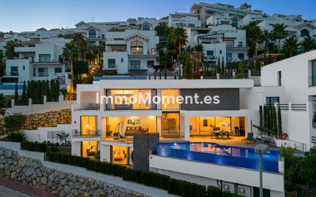 Freistehende Villa - Wiederverkauf - Benalmadena - Benalmadena Costa