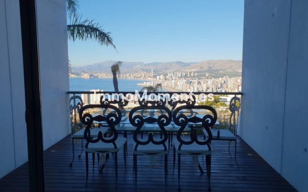 Freistehende Villa - Wiederverkauf - Benidorm - Benidorm Centro