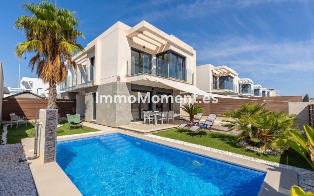 Freistehende Villa - Wiederverkauf - Benidorm - Urb Entre Naranjos