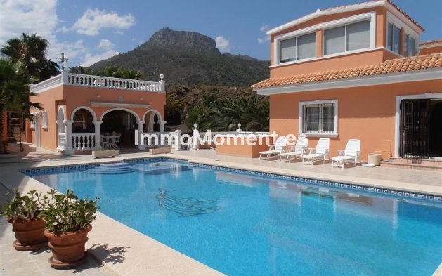 Freistehende Villa - Wiederverkauf - Calpe - Calpe Centro