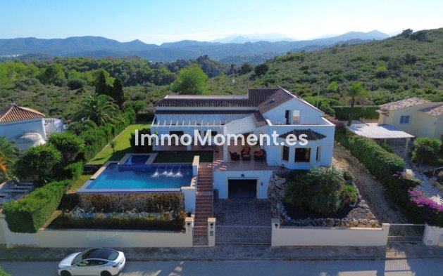 Freistehende Villa - Wiederverkauf - Denia - Denia Centro