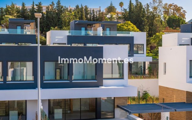 Freistehende Villa - Wiederverkauf - Estepona  - Atalaya