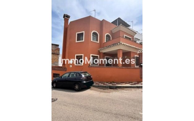 Freistehende Villa - Wiederverkauf - Estepona  - Cancelada