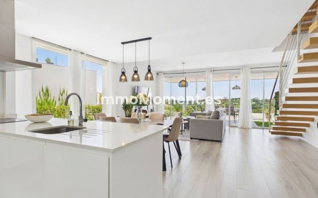 Freistehende Villa - Wiederverkauf - Estepona  - Cancelada