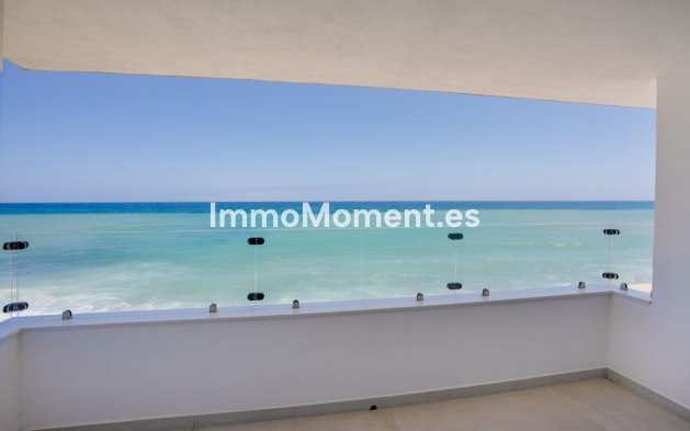 Freistehende Villa - Wiederverkauf - Estepona  - Estepona Centro